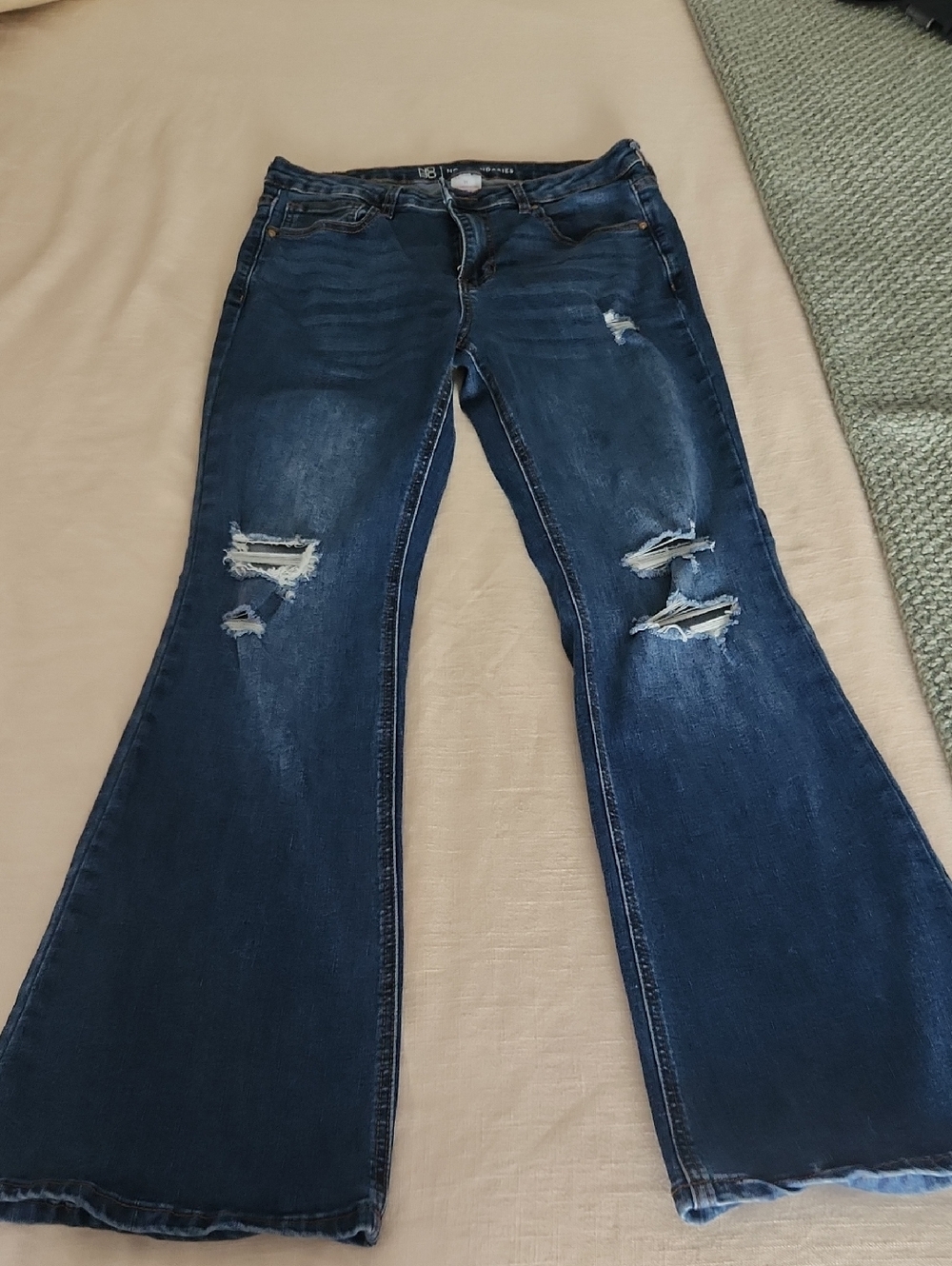 No Boundaries  Flared Women’s Jeans 11